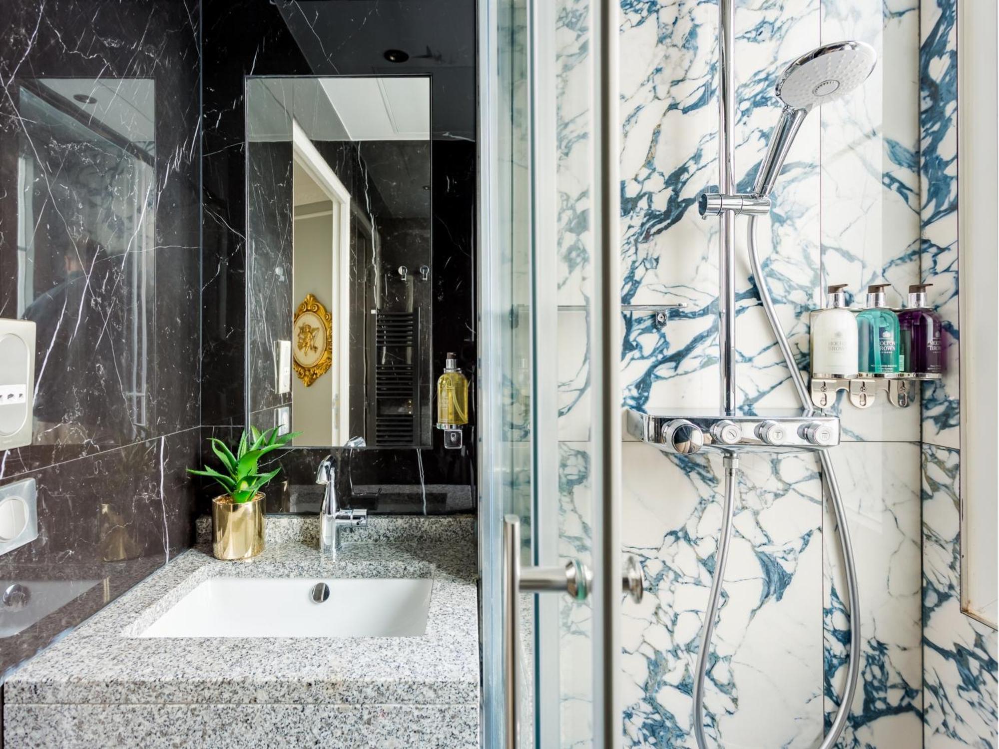 Merveil - Luxury Suite -Champs Elysees-Ponthieu II パリ エクステリア 写真